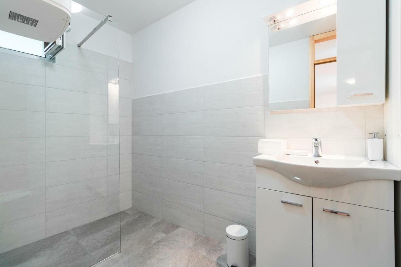 Apartments Amavi 伊佐拉 外观 照片