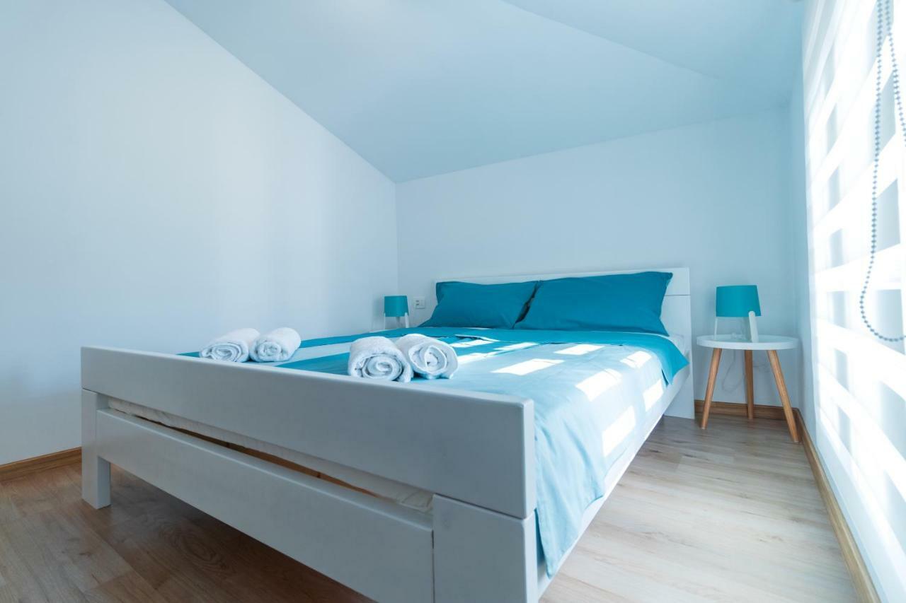Apartments Amavi 伊佐拉 外观 照片